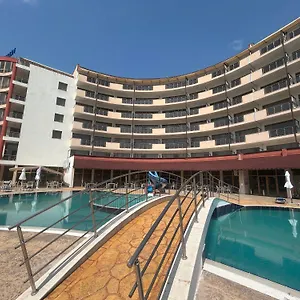 Hotel Berlin Park, Zlate písky